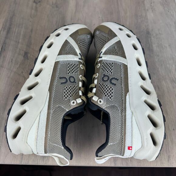 On Cloudsurfer Trail Running Shoe Hunter/Ice Womens size 10 - Picture 9 of 10